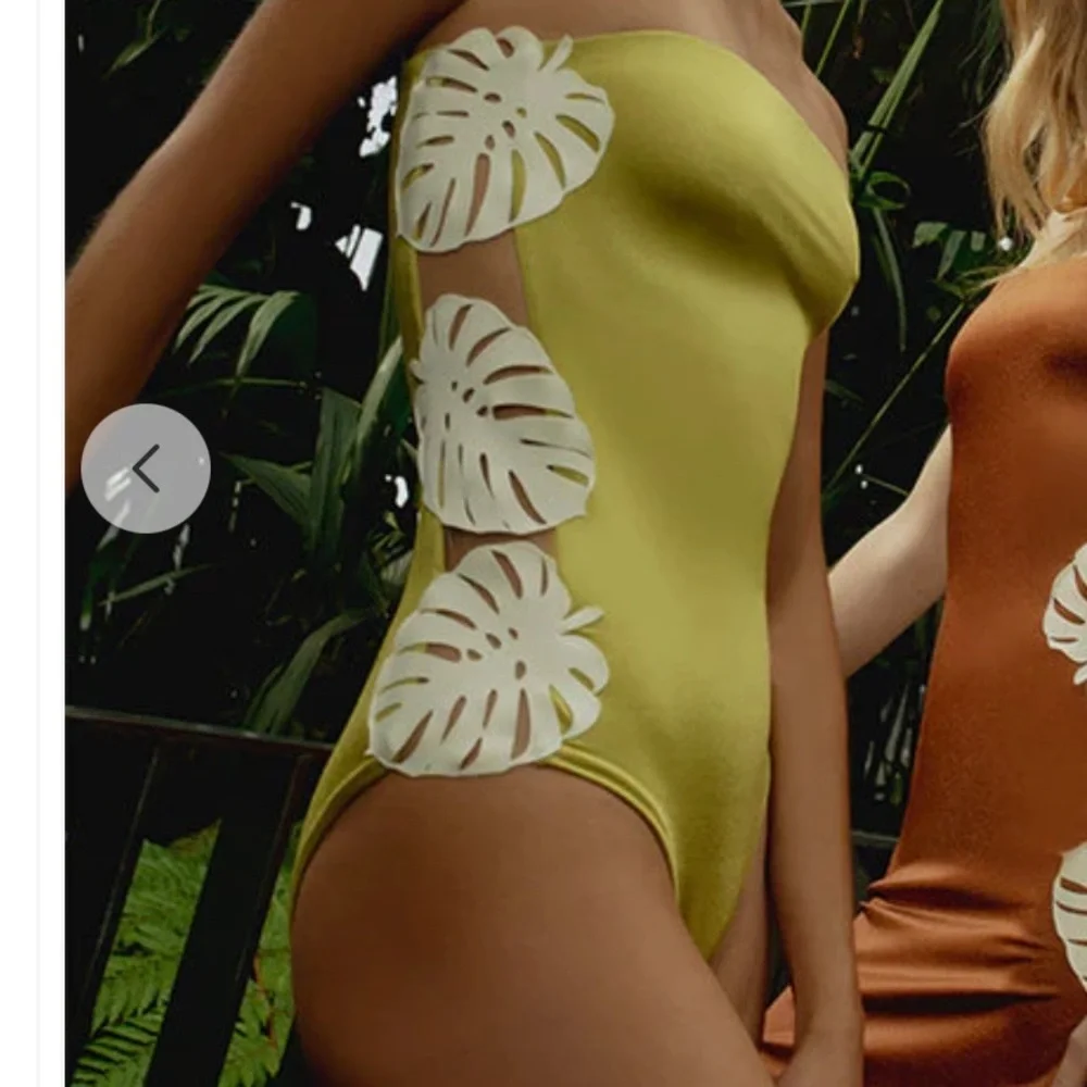 NWOT Bahia Maria Green Strapless Swimsuit with‎ White Accents